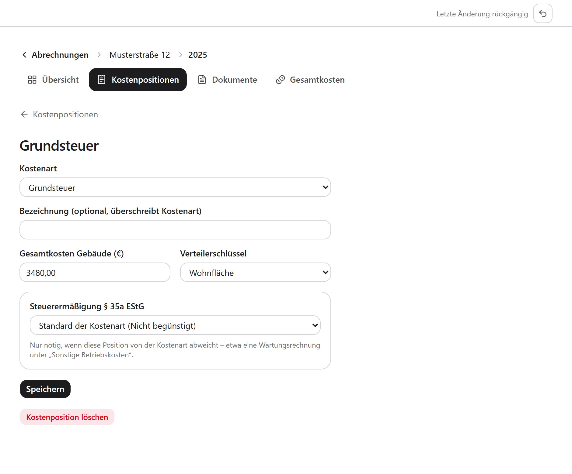 Eine einzelne Kostenposition in lefymmo: Kostenart Grundsteuer, Gesamtkosten des Gebäudes, Auswahl des Verteilerschlüssels Wohnfläche und die Einstellung zur Steuerermäßigung nach § 35a EStG.